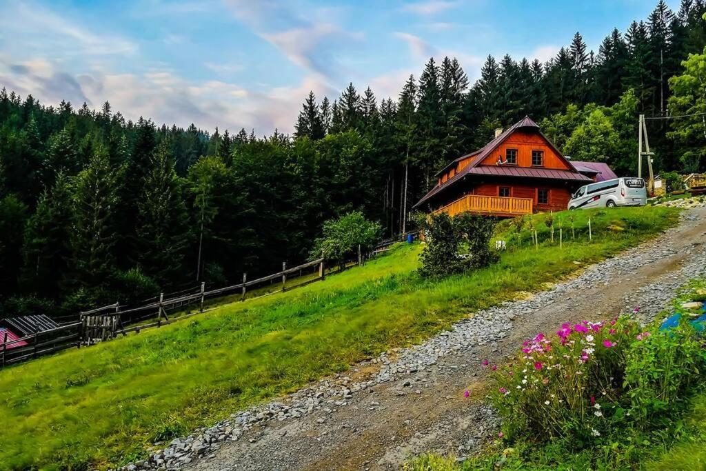 Biofarma Na Luce Villa Velké Karlovice Kültér fotó